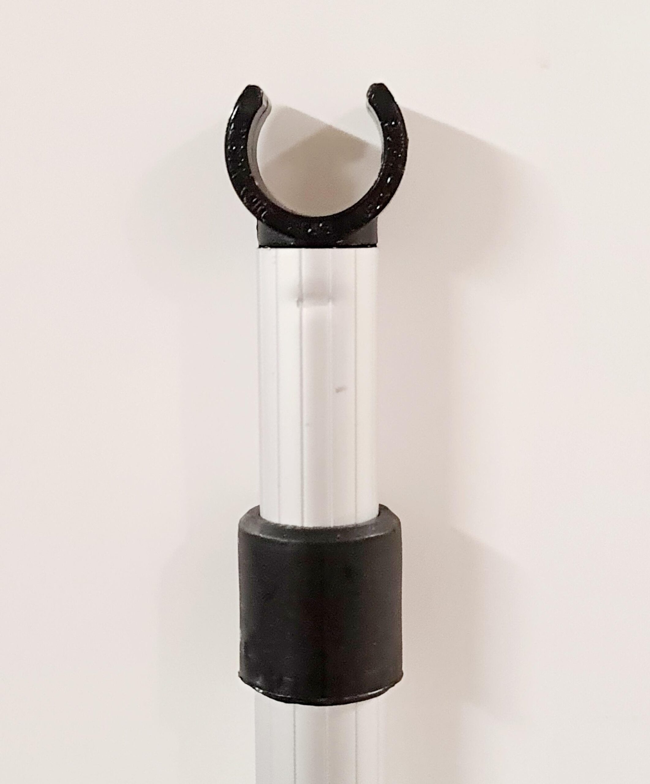 Adjustable Aluminium Poles